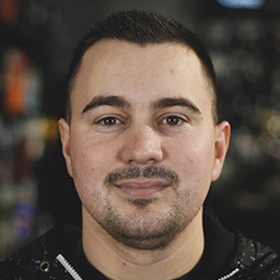 Fekete &Aacute;d&aacute;m