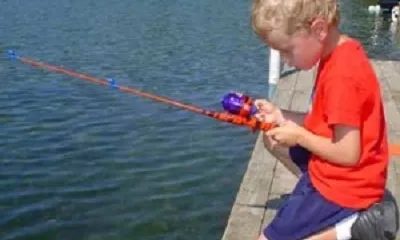 kids fishing in ontario