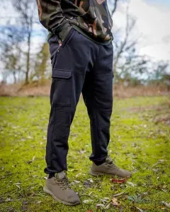 Fox Combat Melegítő Nadrág Méret: 2XL - Fox LW Black/Camo Combat Joggers