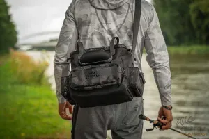 Fox Rage Camo Voyager Közepes Pergető Táska - Fox Rage Camo Voyager Medium Tackle Bag