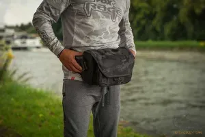 Fox Rage Pergető Övtáska - Fox Rage Camo Voyager Belt Carryall