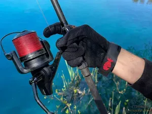 Spomb Pro Casting Glove - Spomb Dobókesztyű Ujjvédő Méret: S-M