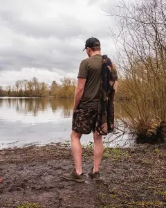 Fox Fekete Camo Fürdőnadrág Méret: L - Fox Black/Camo LW Swim Shorts Úszó Rövidnadrág