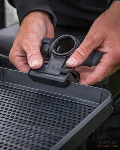 Fox Matrix Oldaltálca Rögzítő Adapter - Matrix Folding Side Tray Clamp