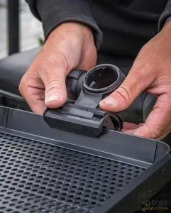 Fox Matrix Oldaltálca Rögzítő Adapter - Matrix Folding Side Tray Clamp