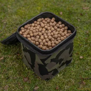 Avid Carp Stormshield Pro Coolbag Small - Avid Carp Hűtőtáska