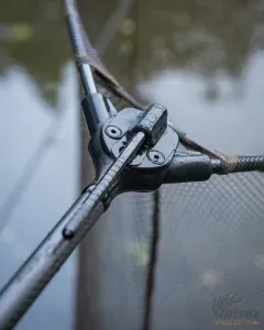 Fox Gyorszáras Bojlis Merítőháló Kétrészes - Fox Lever Lok Landing Net 42" 240cm