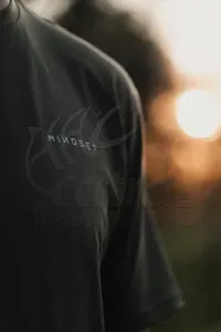 Korda Mindset Minimal Tee | Dark Olive – Horgász Póló