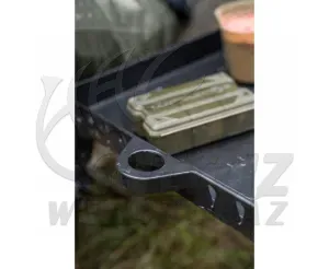 Korum Free Standing Side Tray – Sokoldalú Hordozható Asztal