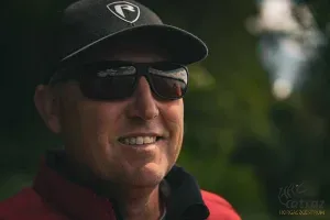 Fox Rage Matt Black Wrap Brown Lens Eyewear - Polarizált Napszemüveg