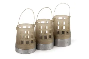 Matrix Plastic Bottom Weighted Feeder Medium 30g - Matrix Súlyozott Műanyag Feederkosár