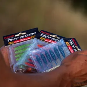 Reiva Tiny Worm Flash Chartreuse 6cm - Reiva Gumihal