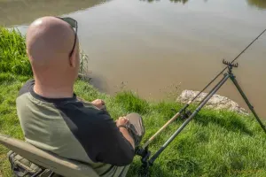 Korum Feeder Kar Adapter Horgász Székhez - Korum Tripod Feeder Arm