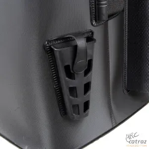 Reiva Seahawk Pro Pergető Táska - Vízálló Horgász Táska Méret: 45x27x26cm