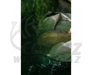 Korum Camo Compact – Ultrakönnyű és Vízálló Mérlegelő