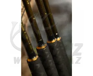 Black Cat Elite Bank 320cm 200-400g - Black Cat Harcsázó Bot