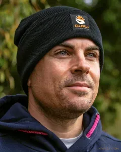 Guru Black Patch Beanie - Guru Téli Sapka