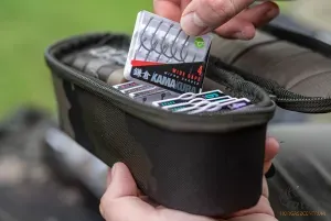 Korda Compac 55 Tackle Pouch Dark Kamo - Korda Táska