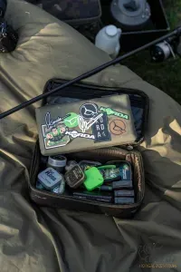 Korda Compac 140 Tackle Pouch Dark Camo - Korda Táska